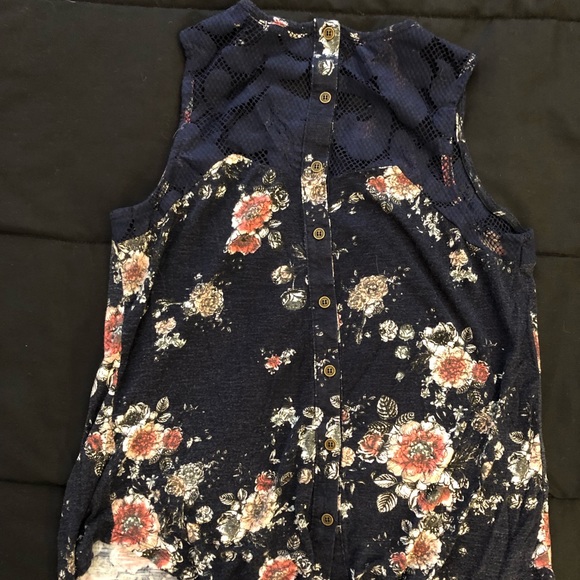 Blue and floral Maurice's top - Picture 3 of 4